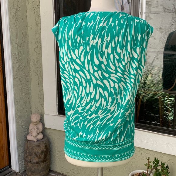 BCBG MAXAZRIA Women's Top Size Small - Picture 5 of 6